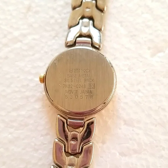 Woman's Seiko Watch - Picture 4 of 4